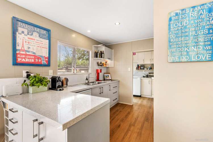 2/6 Kelvin Road Papakura_5