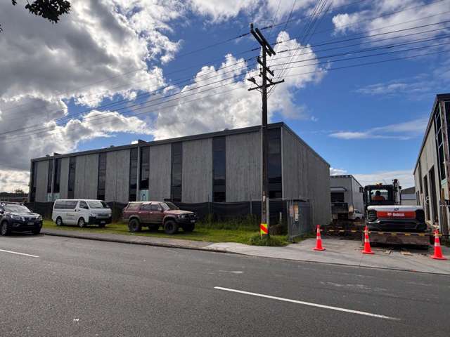 781 Te Atatu Road Te Atatu Peninsula_1