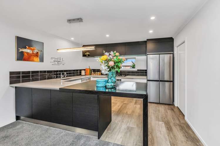 2 Highworth Crescent_4