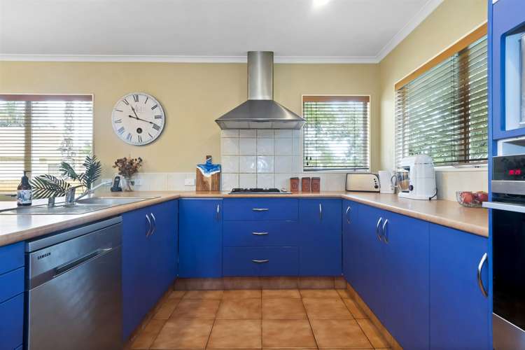 33 Bahamas Key Papamoa_8