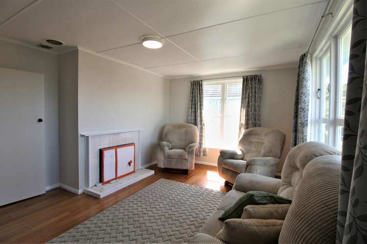 2 Ngahue Crescent Elsdon_10