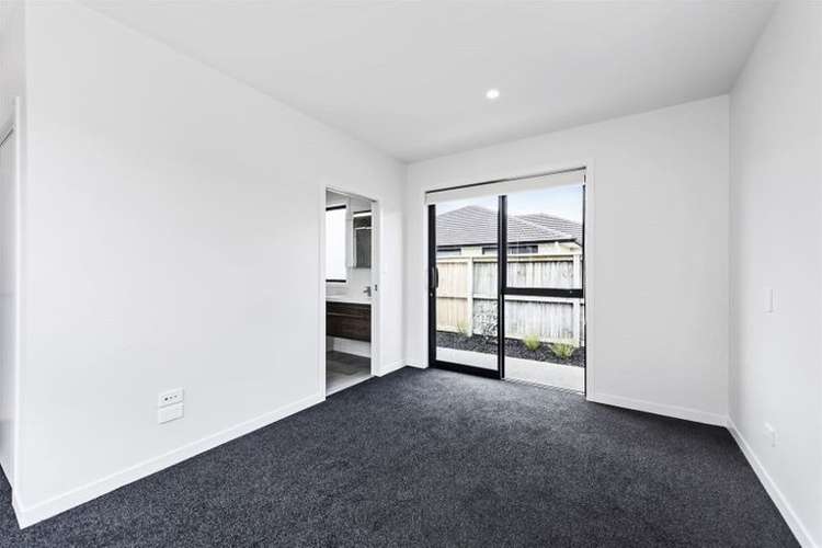 51 Awatira Drive 1131_5