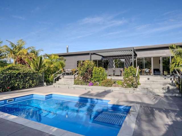 DESIGNED FOR OUTDOOR LIVING