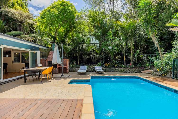 18 Claude Road Hill Park_31