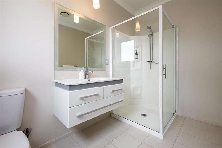 87 Busby Road Hauraki Surrounds_14