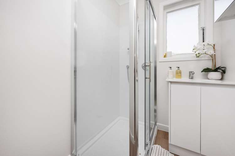 40 Reid Road New Lynn_10