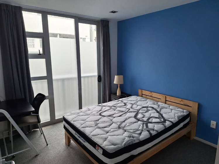 2A/50 Liverpool Street 10015_7