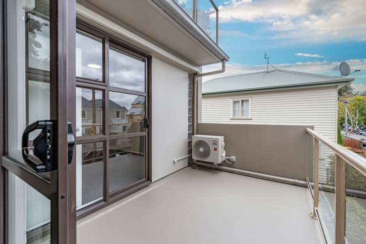 2/41 Ely Street Christchurch Central_12