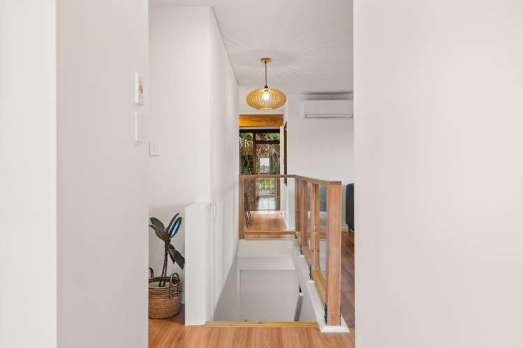 10B Barker Rise Northcross_15