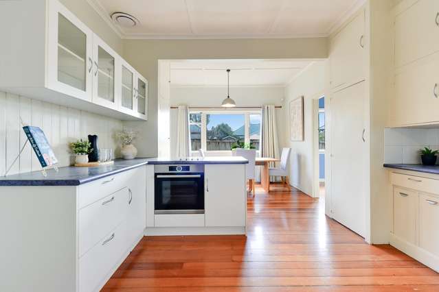 13 Bond Street Hamilton East_4