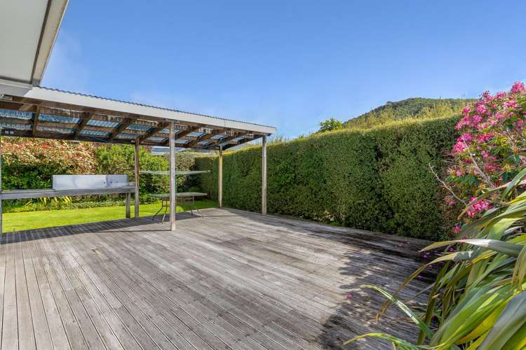 8 Beach Road Waikawa_17