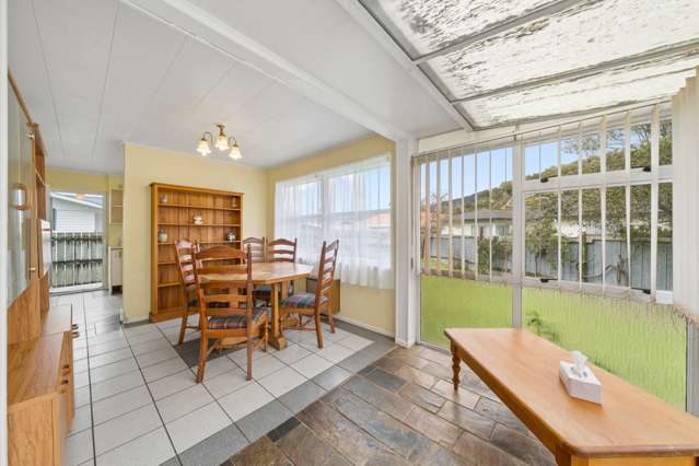 13 Kerepehi Grove Wainuiomata_4