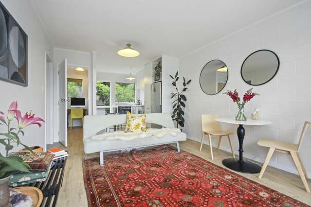 11/19a Verbena Road Birkdale_1