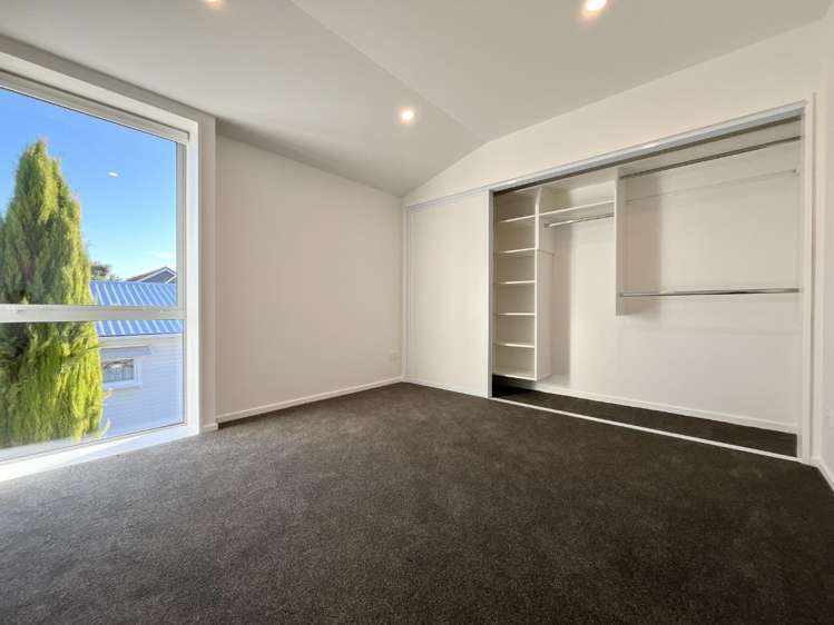 2/111 Neville Street 10222_5