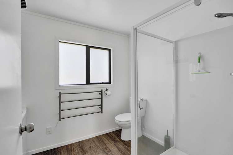 32B Bird Road Stratford_35