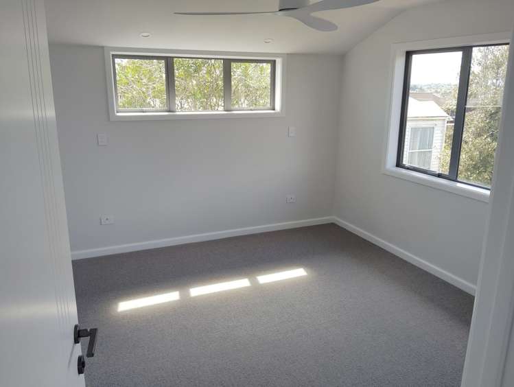 34B Bradbury Road Botany Downs_5
