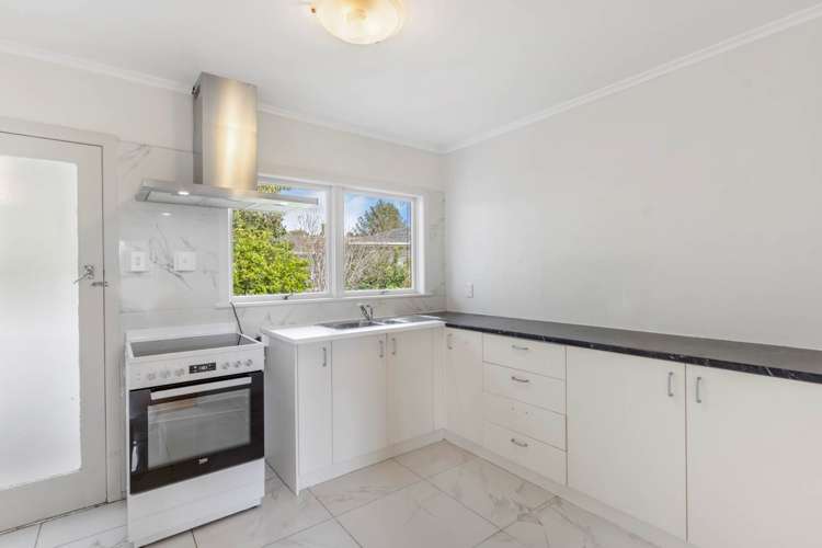 2/13a Evelyn Place Hillcrest_6