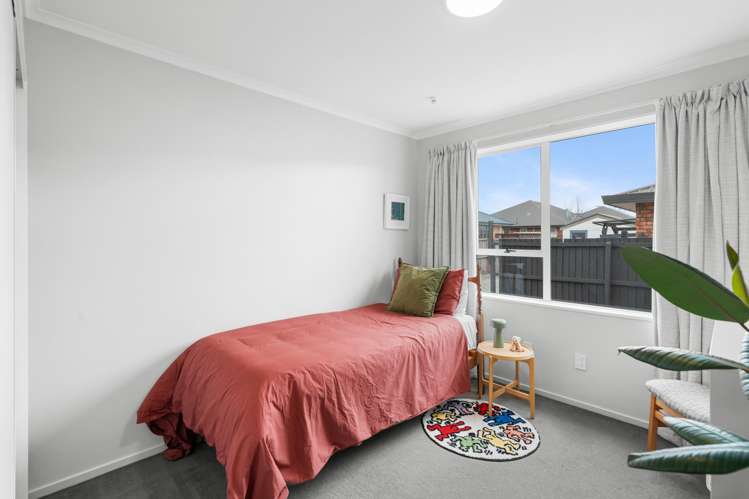 123 Gilberthorpes Road Hei Hei_14