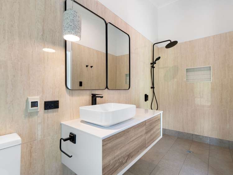 106 Withy Road Manawahe_15