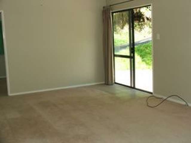 59 Warner Park Ave Laingholm_3