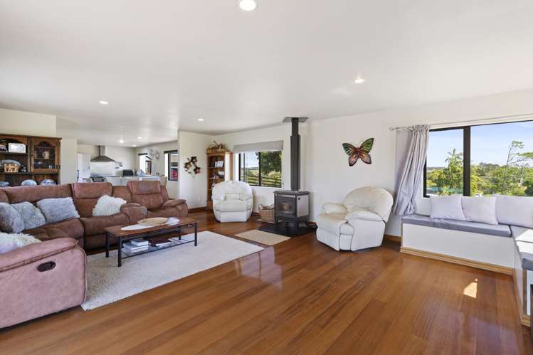 1761 Highway 22 Pukekawa_15