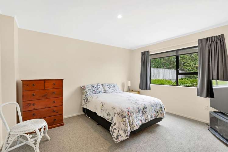 10 Napier Grove Waikanae Beach_22