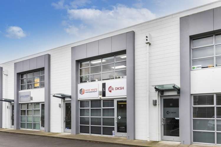 7, 41 Sir William Pickering Drive Burnside_8