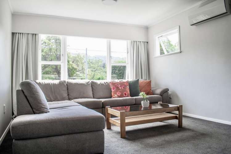  63 Wood Street Wainuiomata_4
