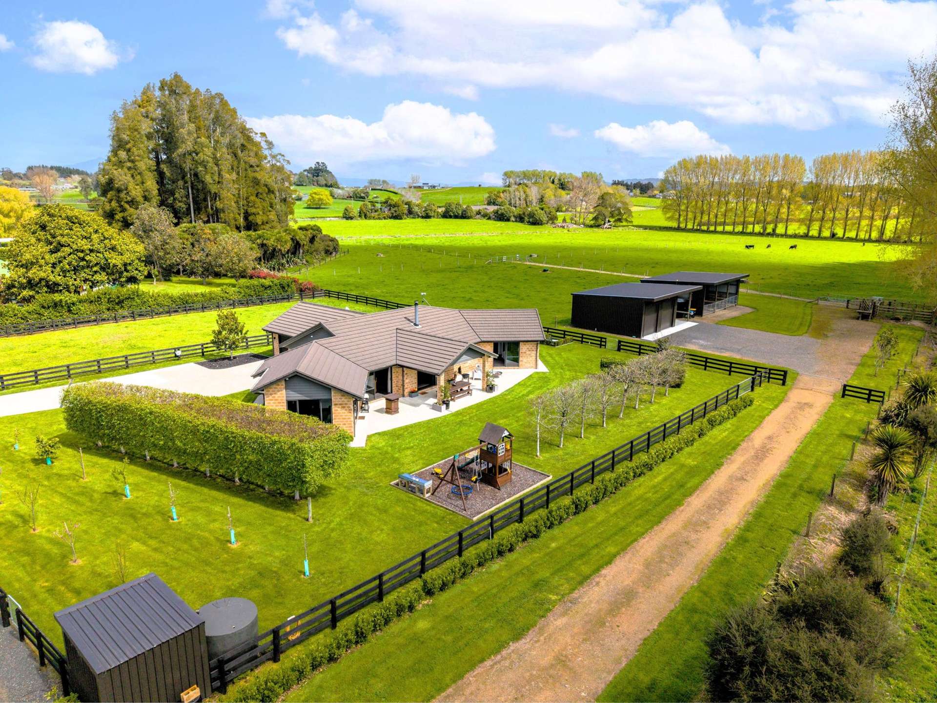 21 Barrett Road Ngahinapouri_0