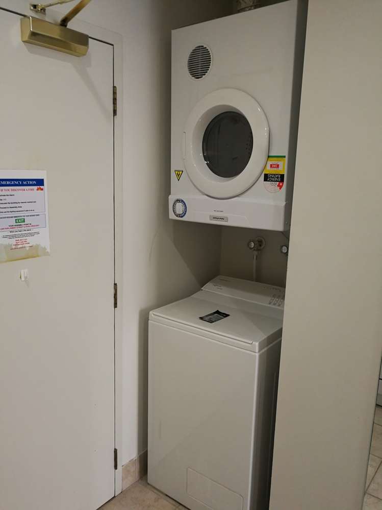 8e/50 Eden Crescent Auckland Central_6