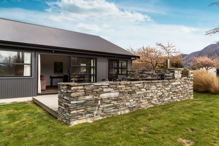 1 Woodley Place Glenorchy_11