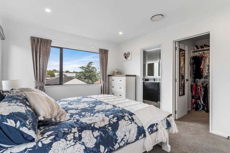 10 Huaota Place Botany Downs_17