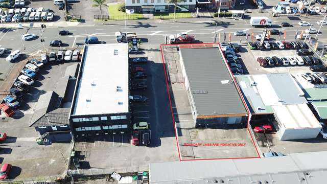 High Profile Showroom/Car Yard/Retail Opportunity