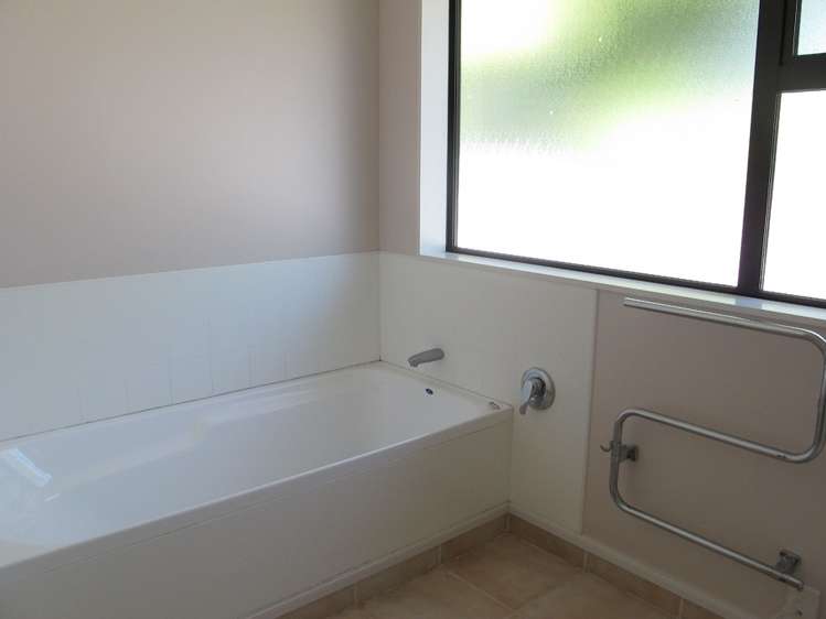 10a Crombie Street Gore_10