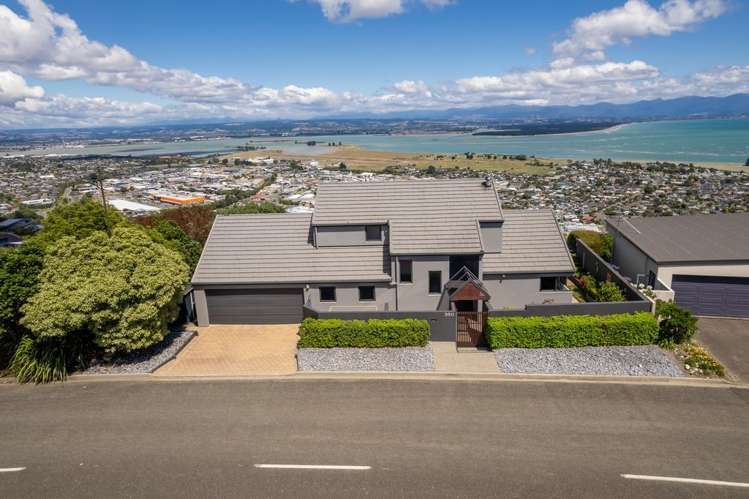 350 Princes Drive Britannia Heights_35