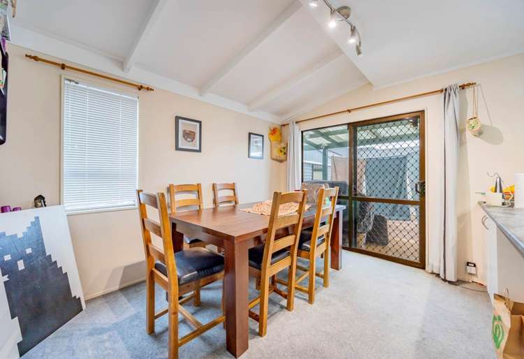 47 Puketea Street Blockhouse Bay_2