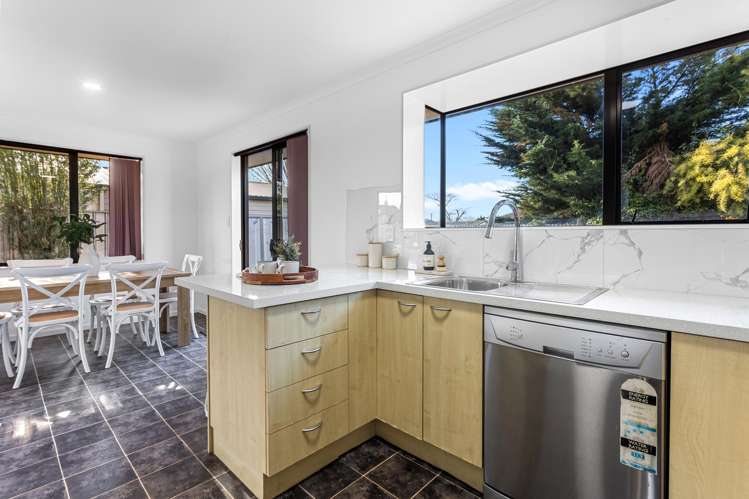 260f Breezes Road Aranui_3