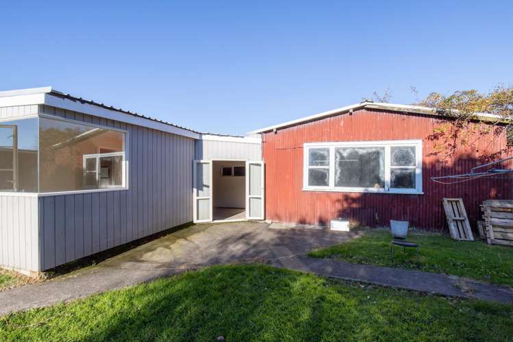 9 Front Miranda Road Waitakaruru_28