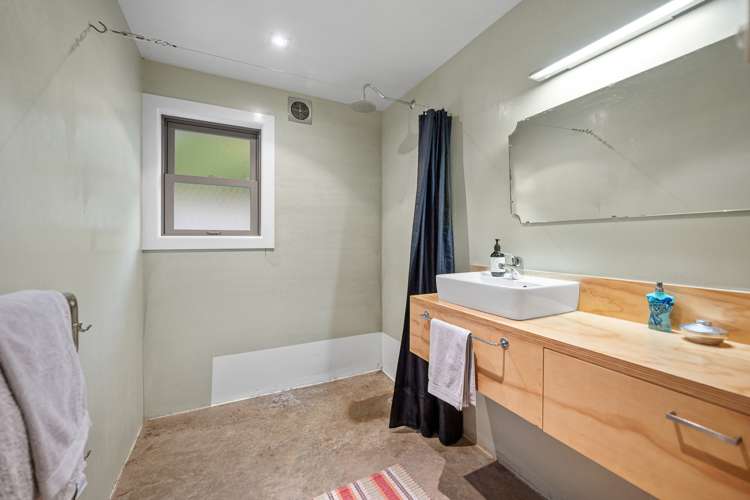 35 Lloyd Drive Wainui_18