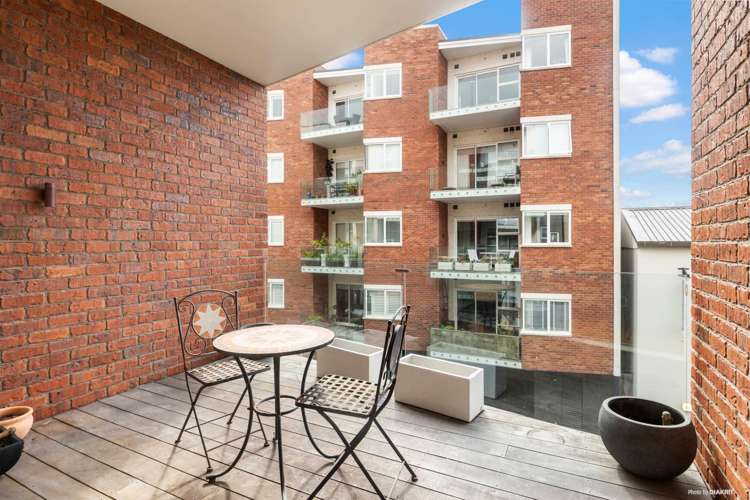 108/64 Surrey Crescent Grey Lynn_5