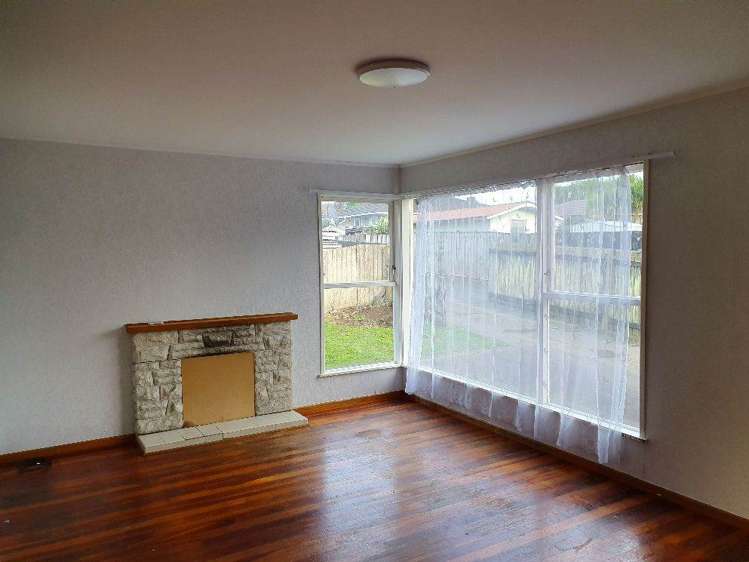 63 Beeston Crescent Manurewa_1