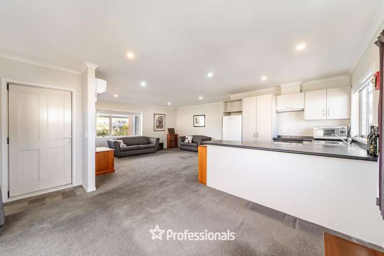 17 Woodland Mews Wainuiomata_7