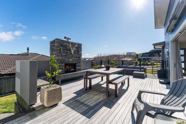 18 Coprosma Crescent Waipahihi_3