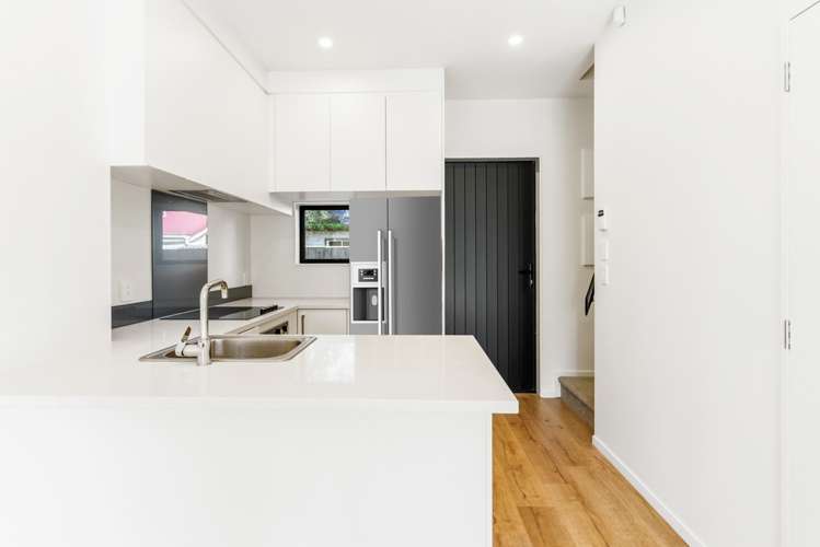 9/54 Swanson Road Henderson_3