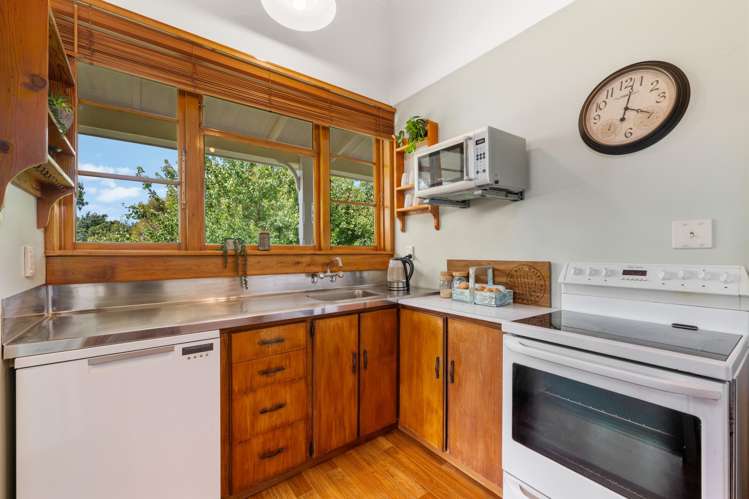 13 Dillons Point Road Islington_3