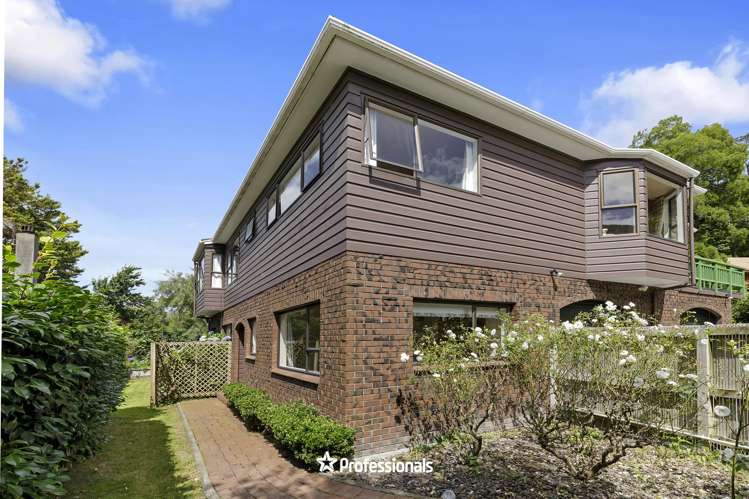 2 Lady Bell Grove Lowry Bay, Eastbourne_23