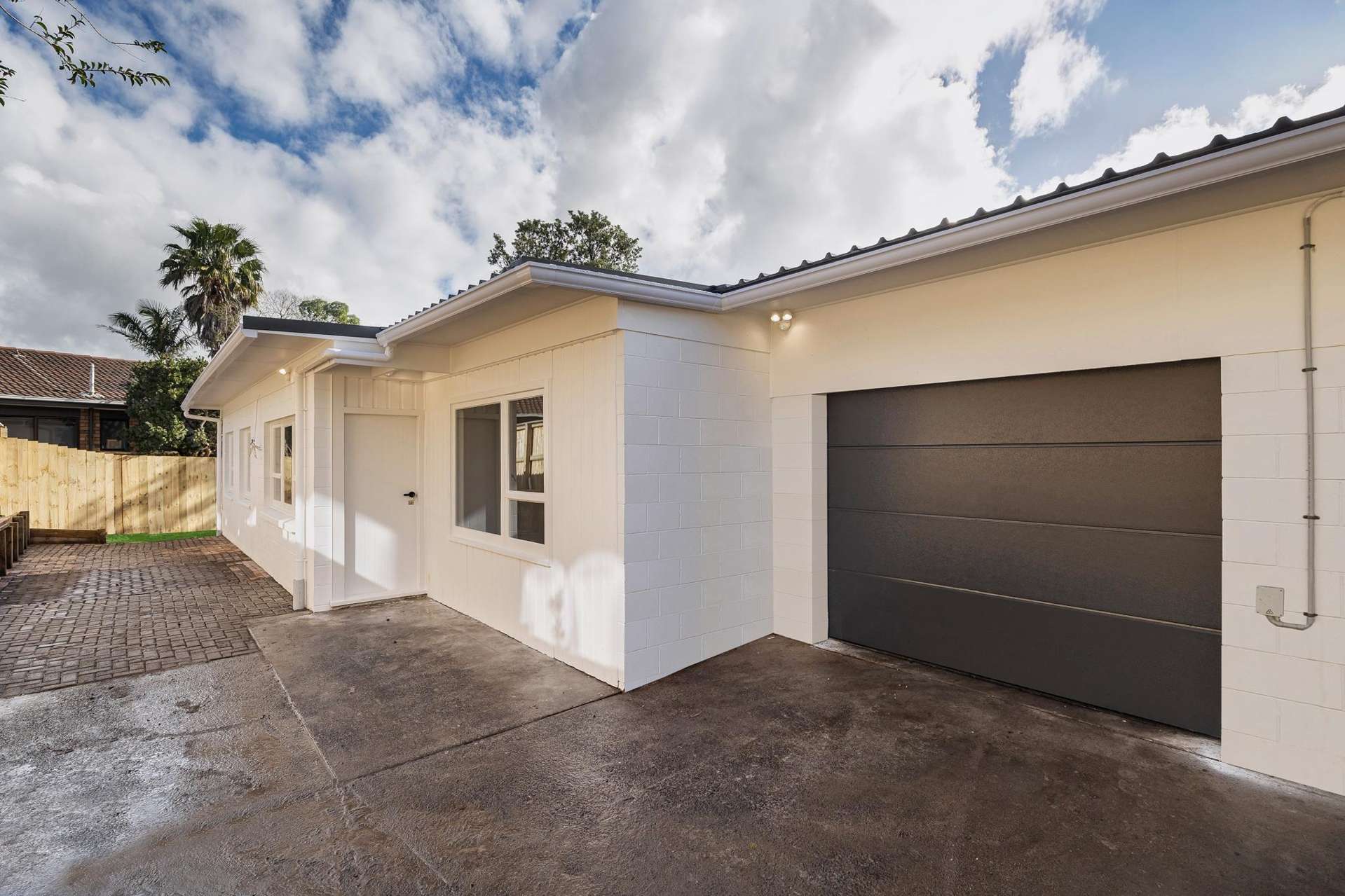 3/66 Flanshaw Road Te Atatu South_0