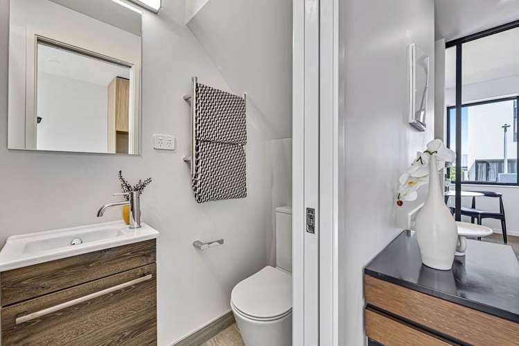 85 Hadlow Terrace Grey Lynn_12