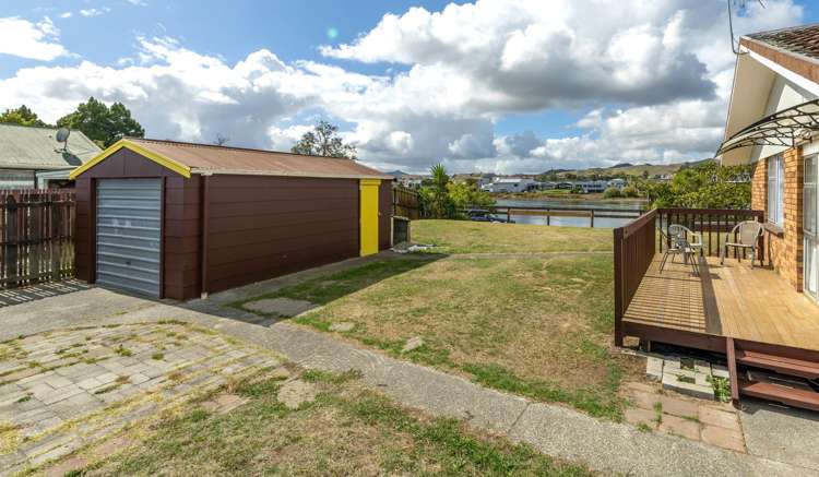 15 George Clay Place Huntly_21