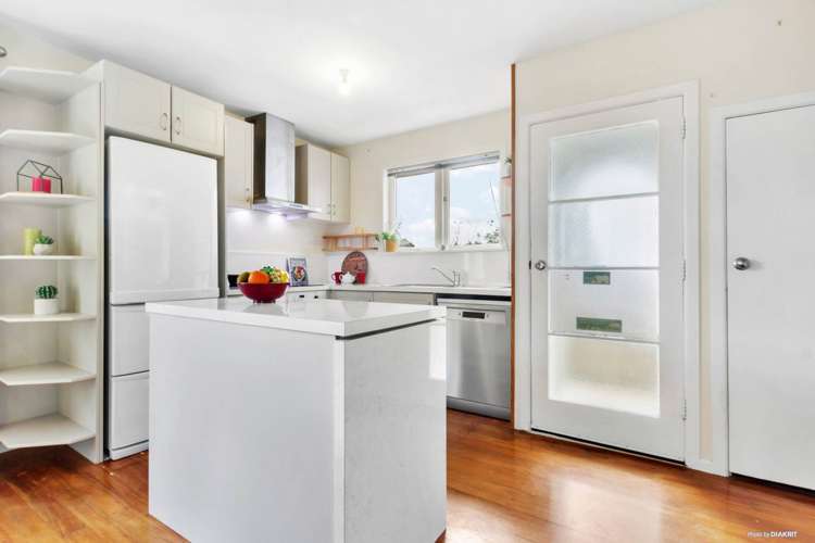 705 Te Atatu Road Te Atatu Peninsula_8